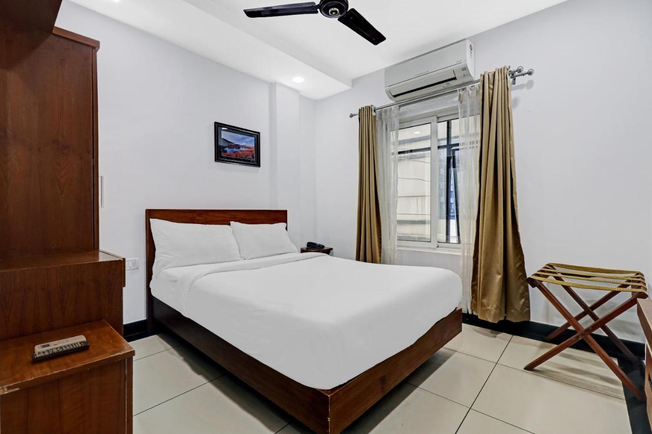 Oyo Townhouse 595 Majestic Inn Kochi 外观 照片
